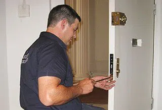 Safe Key Locksmith Service Raritan, NJ 908-487-6737 - locksmith-6